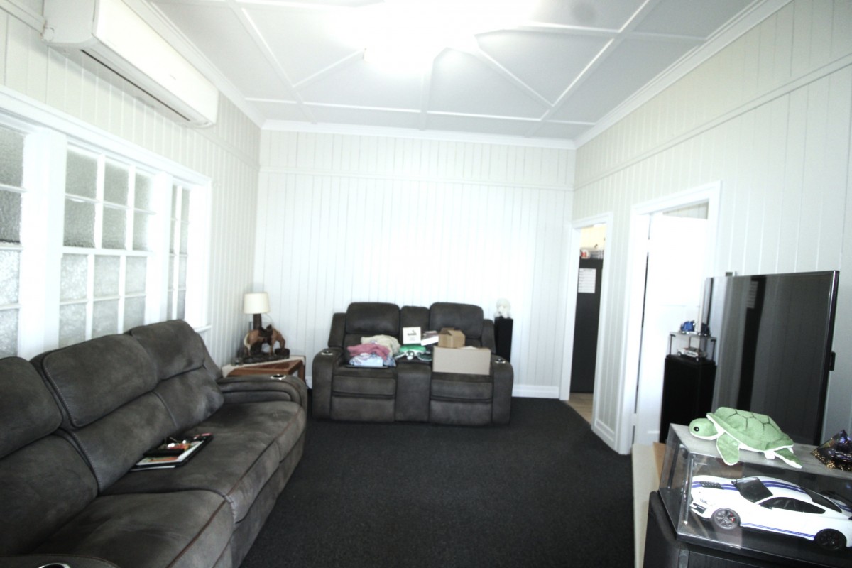 14 Sneyd Street, West Mackay - Thumbnail 3
