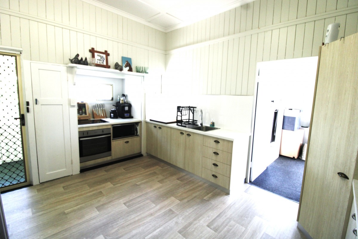 14 Sneyd Street, West Mackay - Thumbnail 6