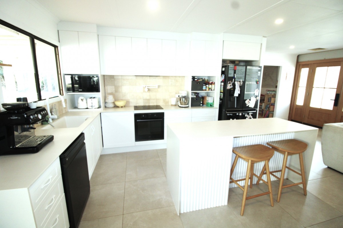 5 Alexander Street, Rural View - Thumbnail 5