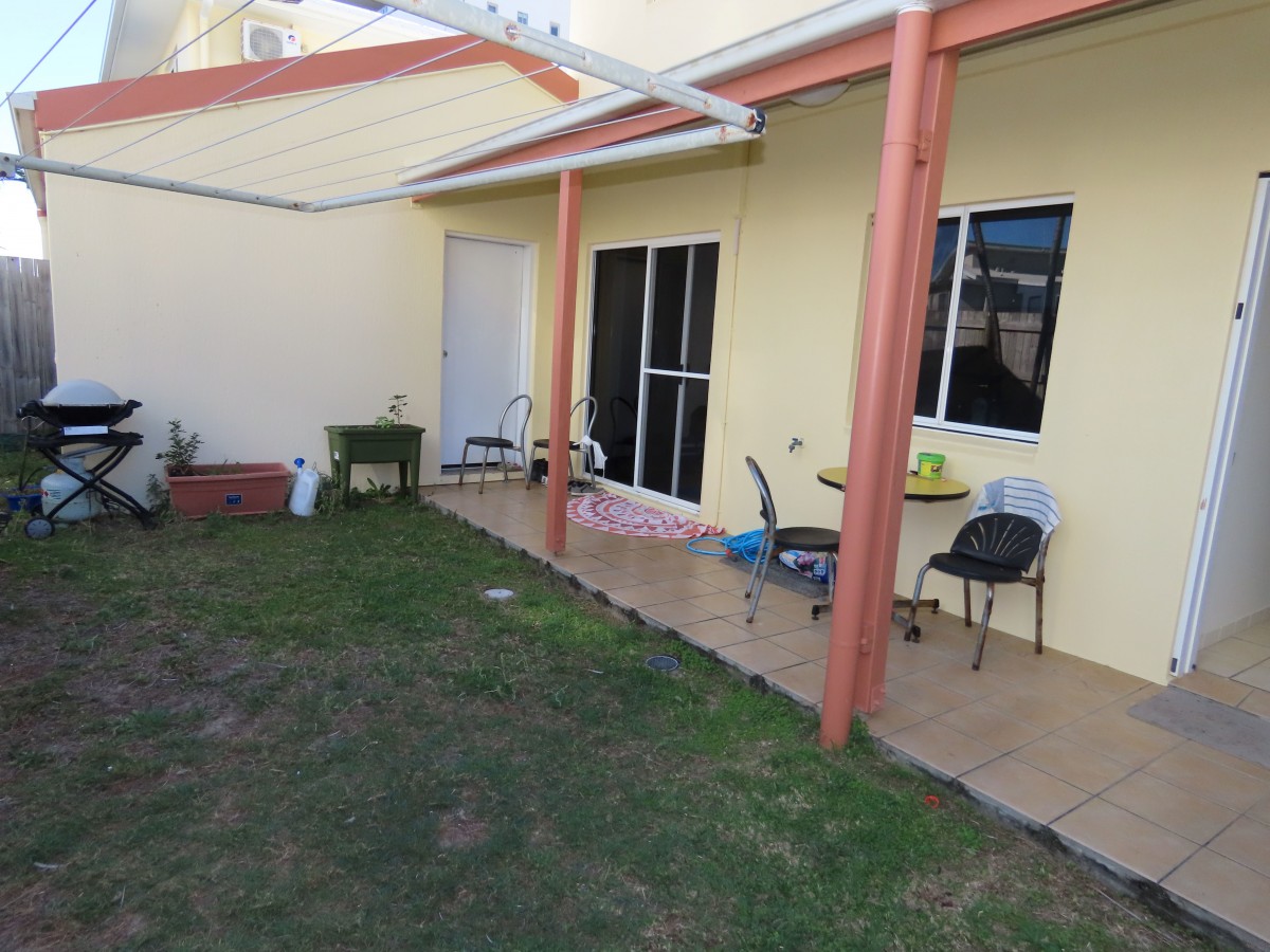 2/6 Megan Place, Mackay Harbour - Thumbnail 3