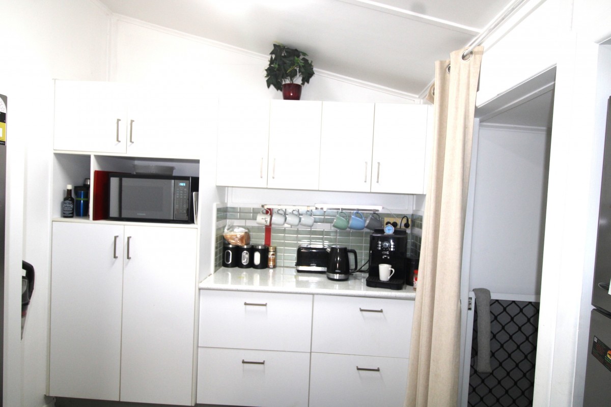 11 Maudsley Road, Sarina - Thumbnail 8