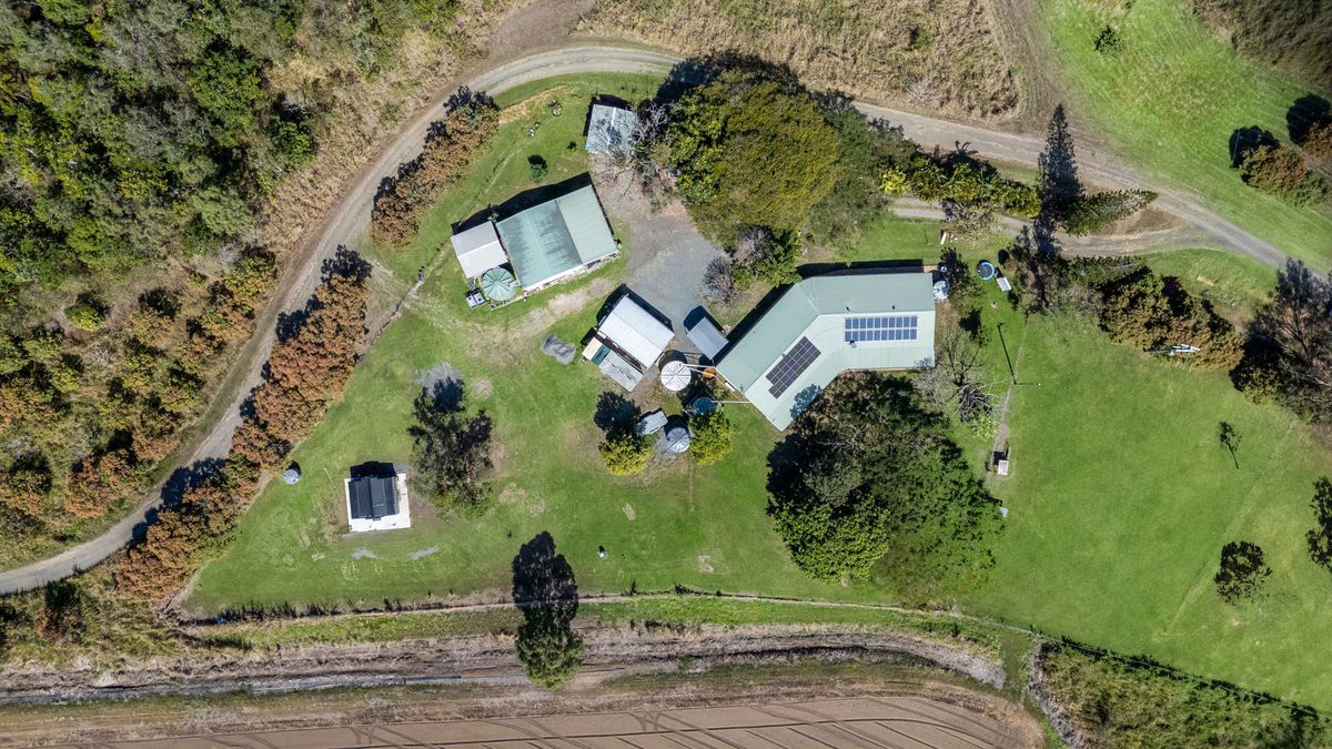 24768 Peak Downs Highway, Victoria Plains - Thumbnail 2