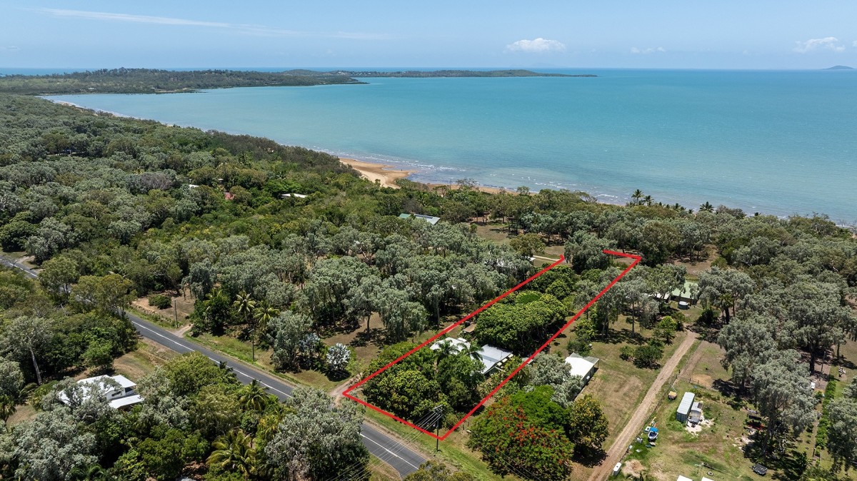 168 Miran Khan Drive, Armstrong Beach - Thumbnail 2