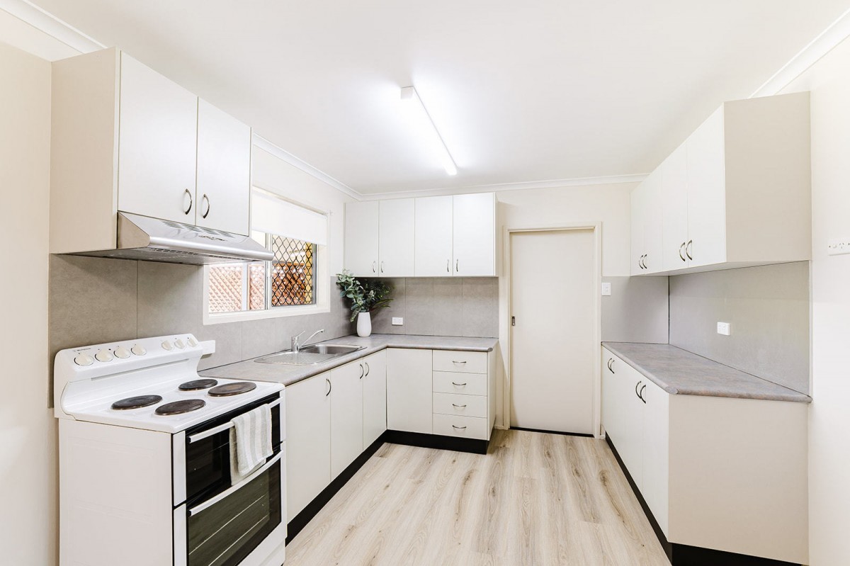 13 Dickens Avenue, Ooralea - Thumbnail 3
