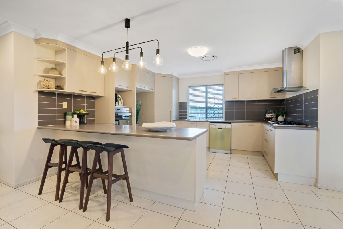 40 Cinnamon Drive, Glenella - Thumbnail 8