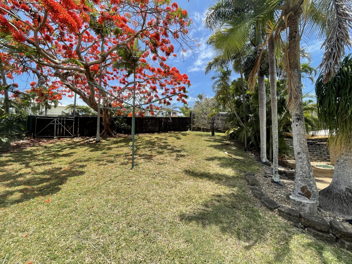 13 Muldoon Court