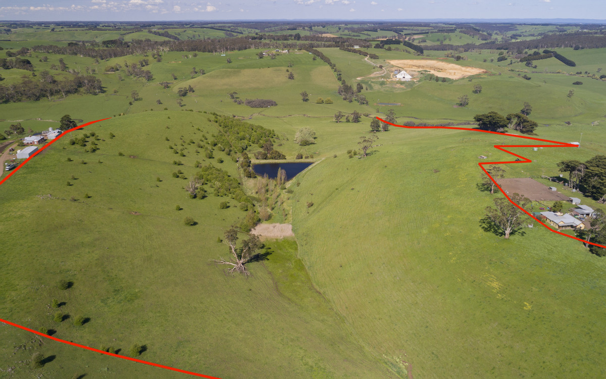 2 Dingleys Road, Cobden, VIC, Cobden - Thumbnail 2