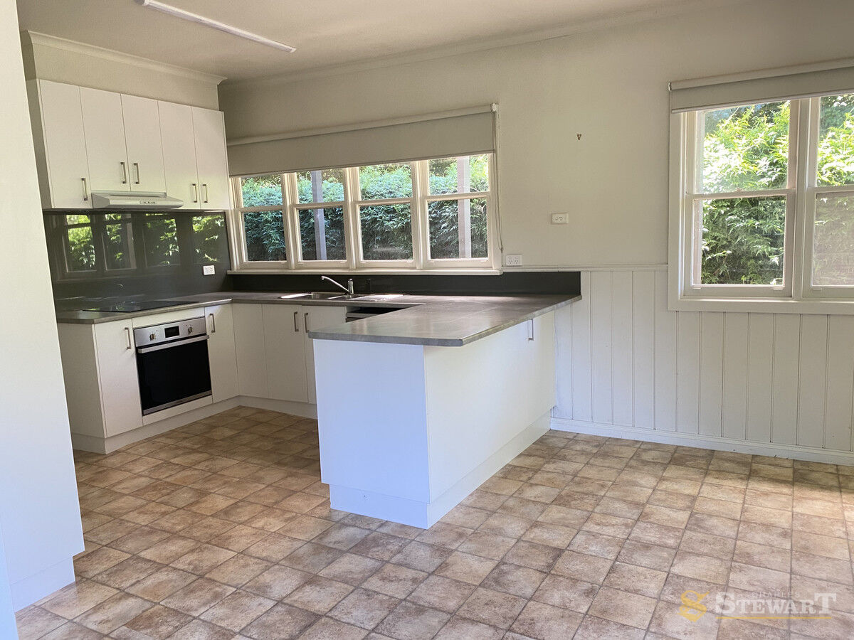 58 Warrnambool Road, Terang, VIC, Terang - Thumbnail 2