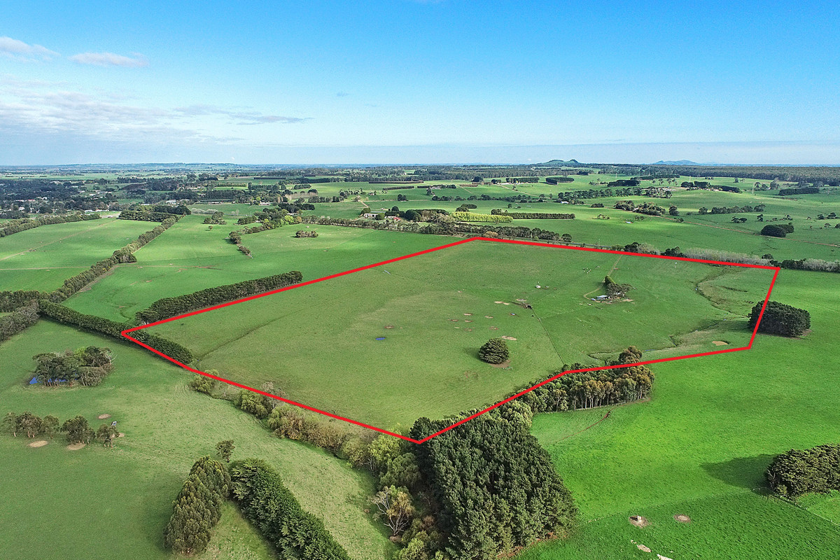 Camperdown Cobden Road, Cobden, VIC, Cobden - Thumbnail 8