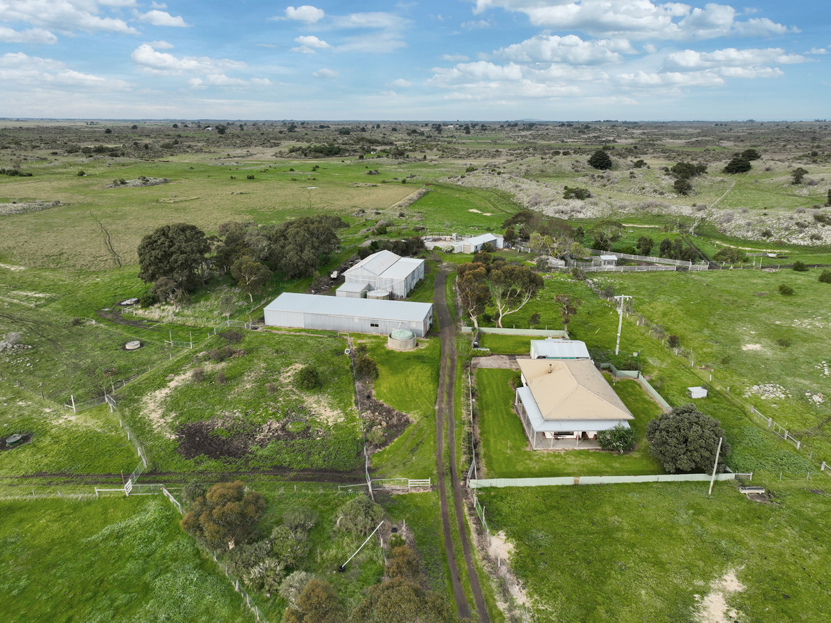 2450 Corangamite Lake Road, Dreeite, VIC