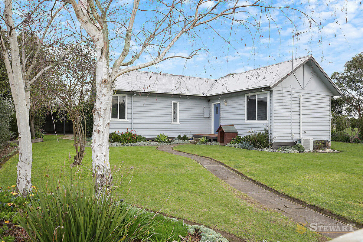 136 Jennings Street, Colac, VIC, Colac - Thumbnail 3