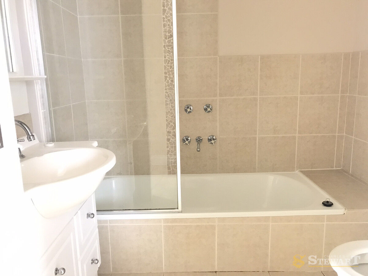 215 Sinclair Street South, Colac, VIC, Colac - Thumbnail 8