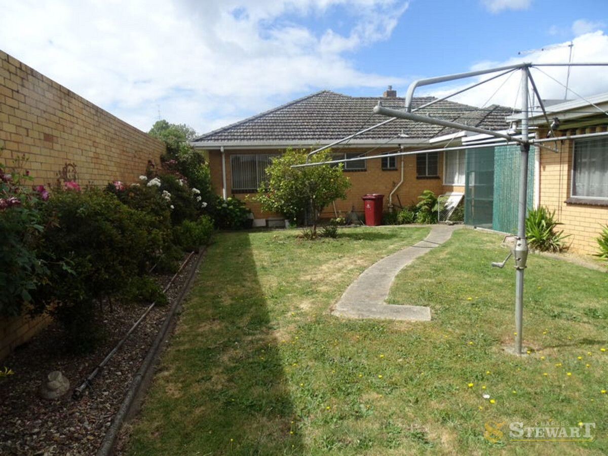 2 Adrian Street, Colac, VIC, Colac - Thumbnail 4