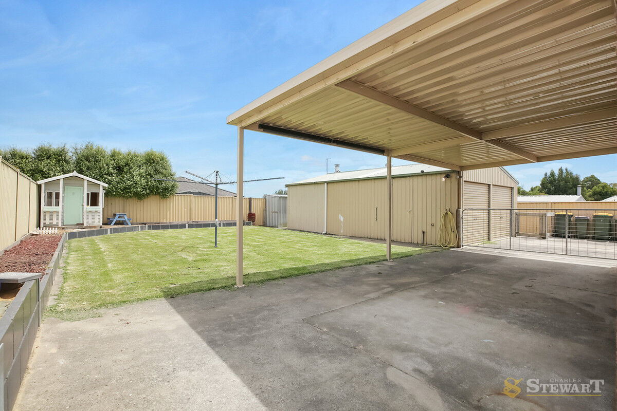 6 Garden Close, Elliminyt, VIC
