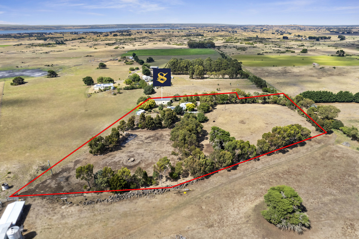 203 Farrells Road, Warrion, VIC