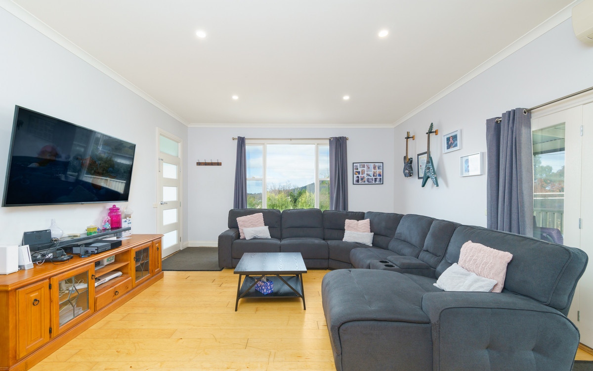 21 Fenton Street, Camperdown, VIC, Camperdown - Thumbnail 2