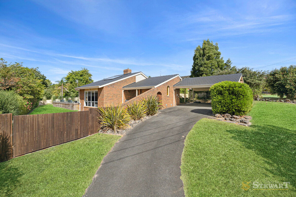 5 Buckland Court, Elliminyt, VIC