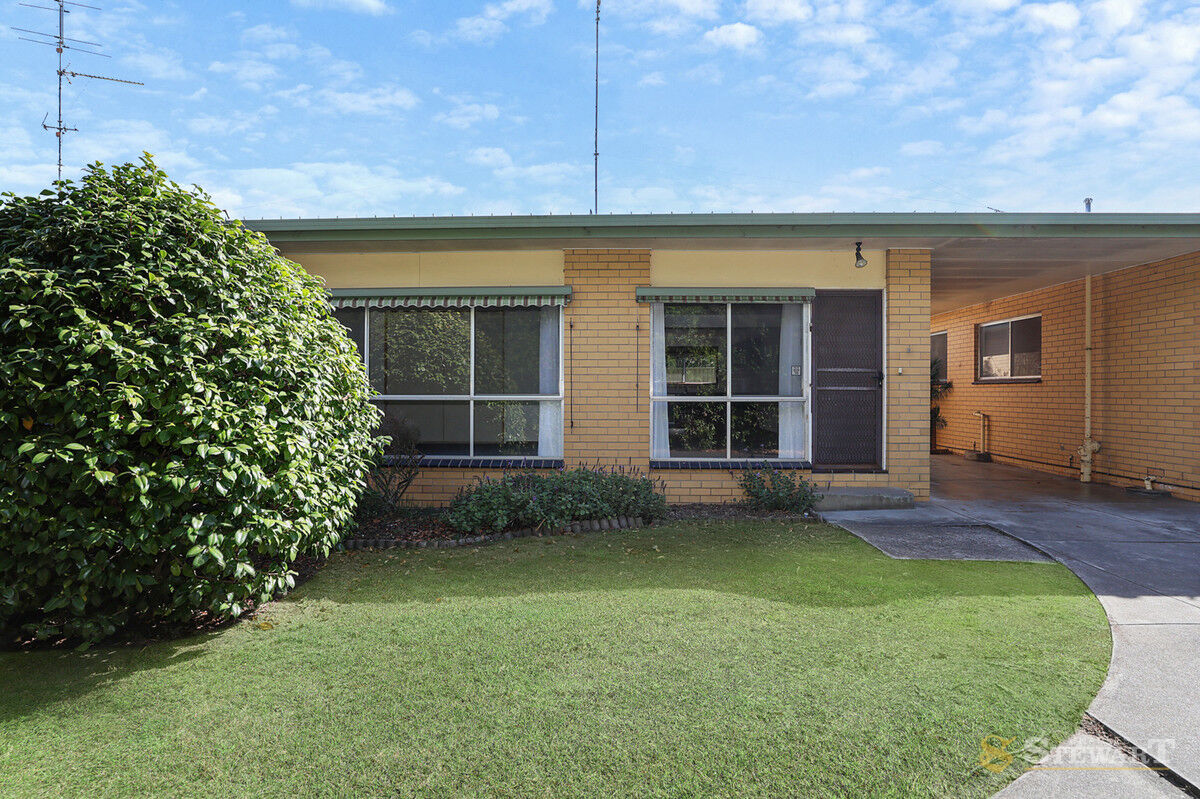2/10 Pollack Street, Colac, VIC