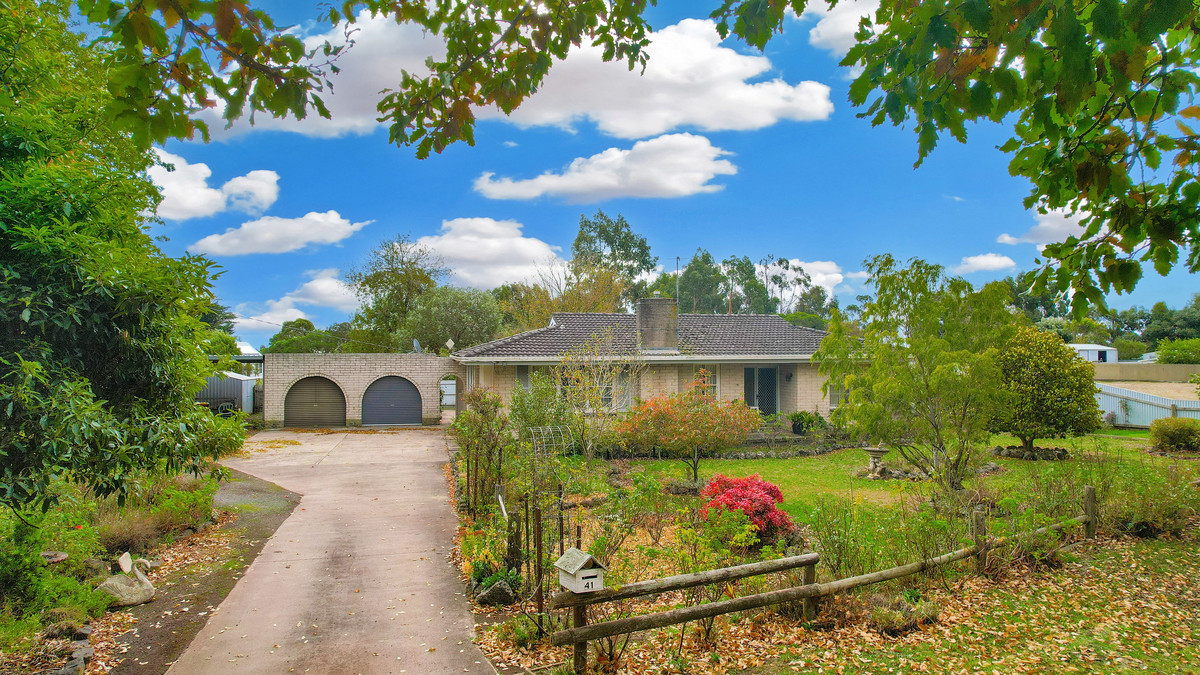 41 Scales Street, Penshurst, VIC