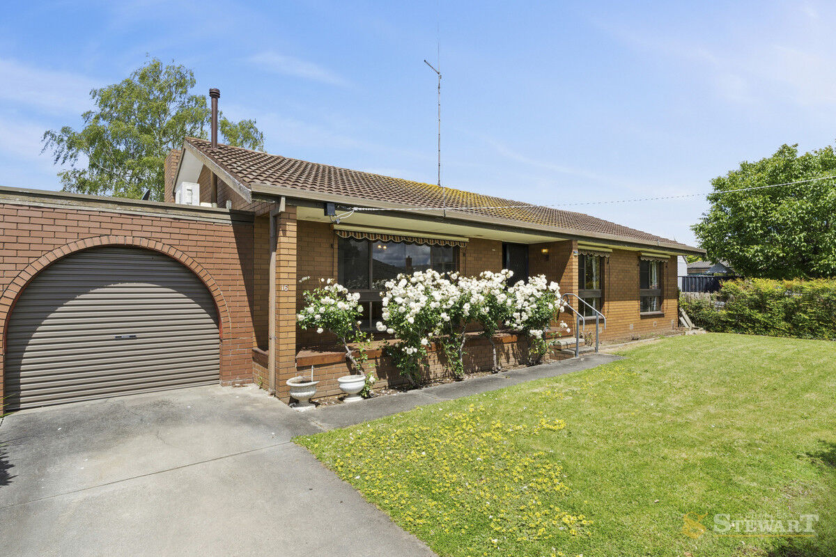 16 Campbell Street, Colac, VIC