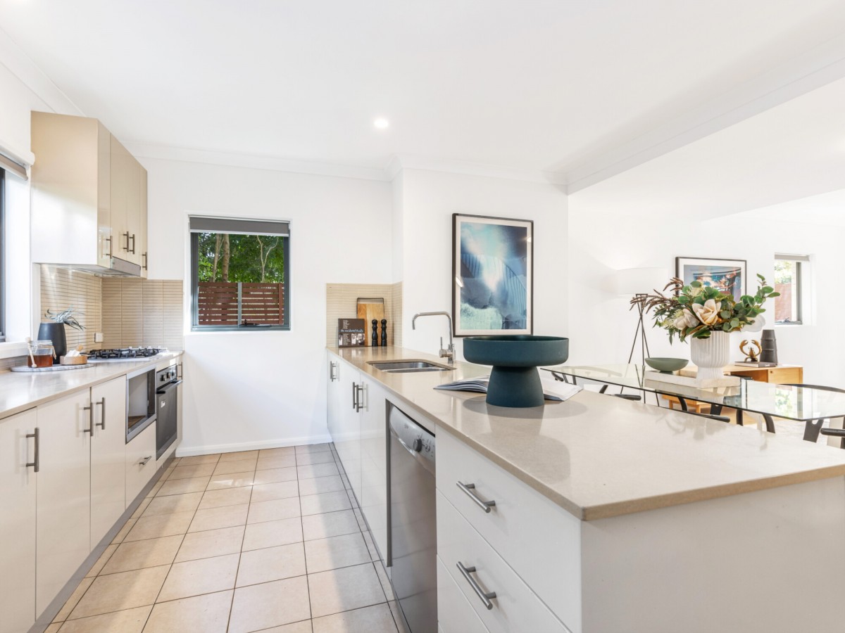 1/12-28 Daphne St, Botany - Thumbnail 2