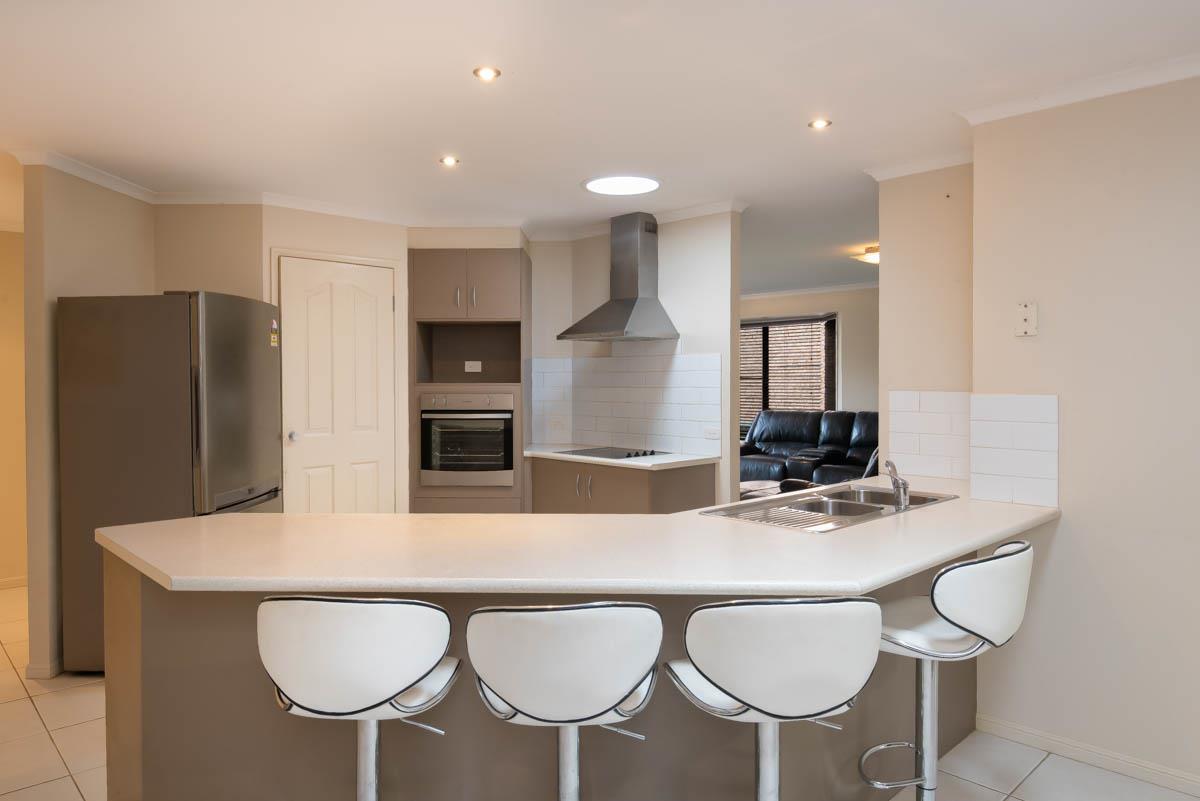 11 Ironbark Avenue, Sandy Beach - Thumbnail 3