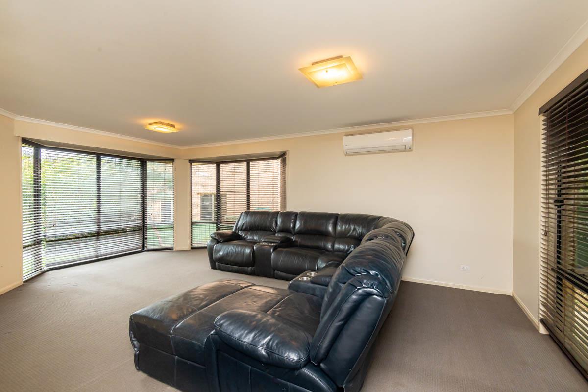 11 Ironbark Avenue, Sandy Beach - Thumbnail 4