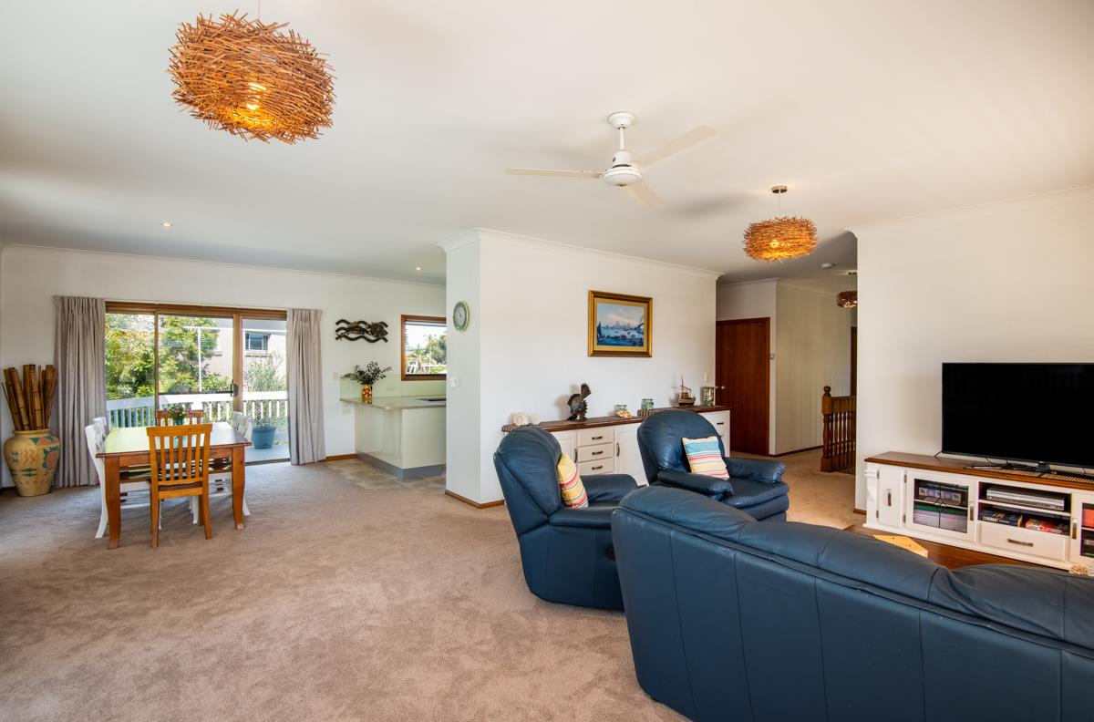 2 Fuller Street, Arrawarra Headland - Thumbnail 3