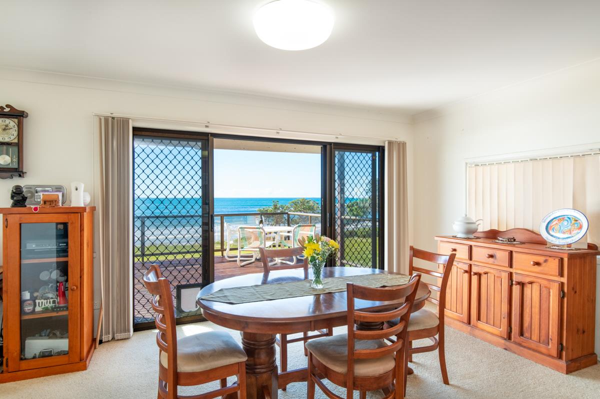6 First Avenue, Arrawarra Headland - Thumbnail 3