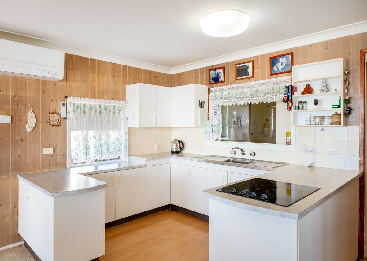 6 First Avenue, Arrawarra Headland - Thumbnail 7