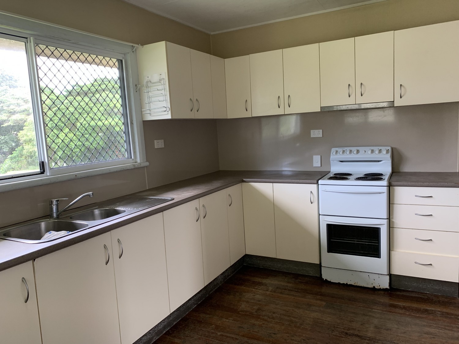 155 Munro Street, Babinda, Babinda - Thumbnail 2