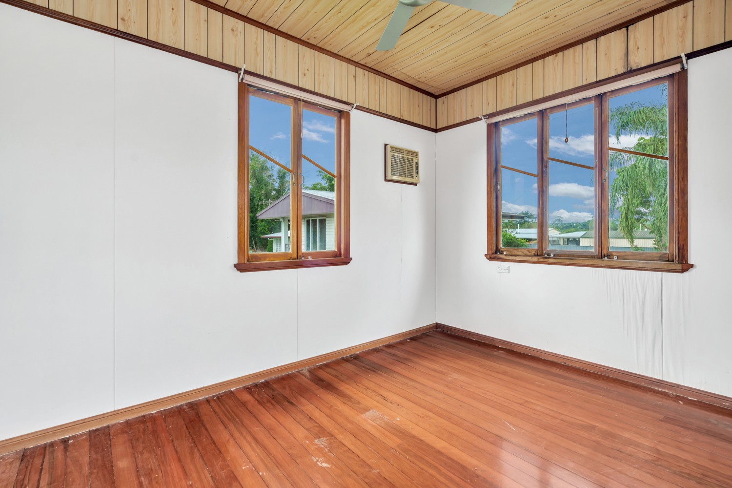 87 Coronation Drive, East Innisfail, East Innisfail - Thumbnail 4