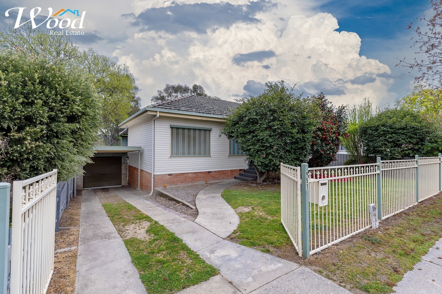Property For Sale in North Albury