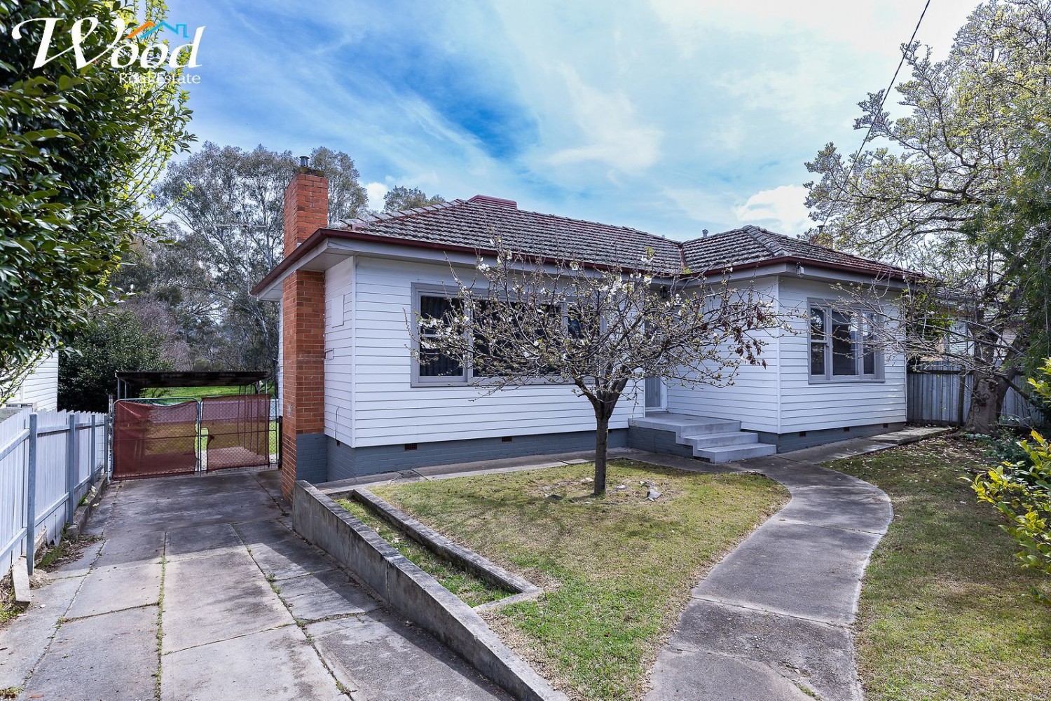 Property For Sale in North Albury