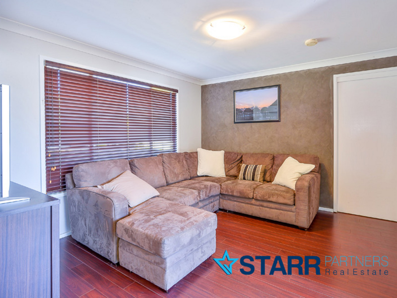 37 Chisholm Crescent, Bradbury - Thumbnail 2