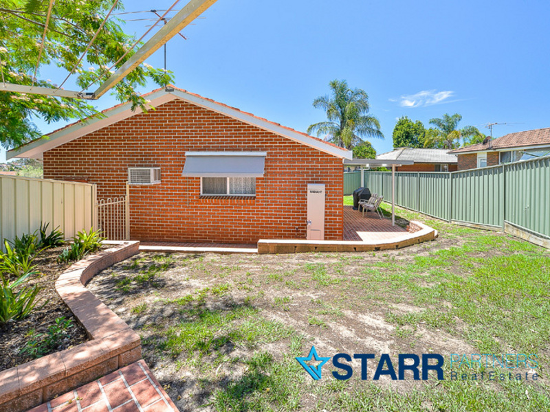 19 Elliot Place, St Helens Park - Thumbnail 5