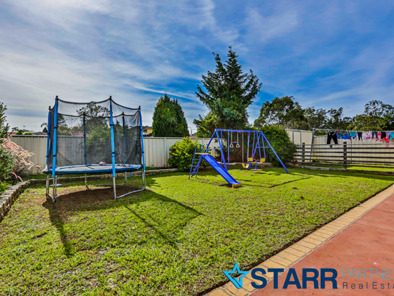 8 Barnard Place, St Helens Park - Thumbnail 3