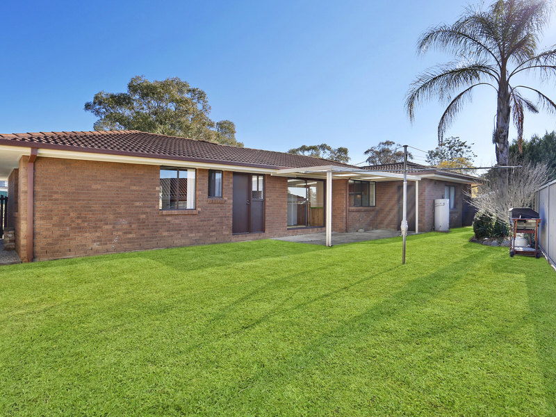 2 Don Place, Kearns - Thumbnail 2