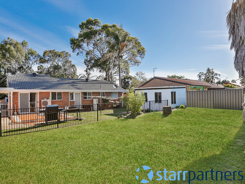 73 Potoroo Avenue, St Helens Park - Thumbnail 2