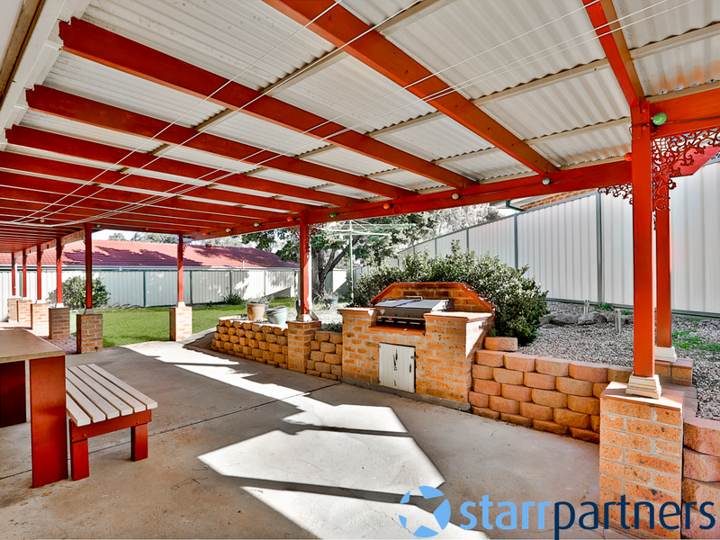 8 Fiveash St, St Helens Park - Thumbnail 4