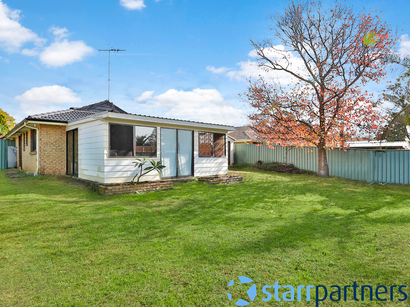 23 Wintaroo Cres, St Helens Park - Thumbnail 4