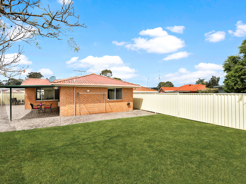 17 Carandini St, St Helens Park - Thumbnail 7