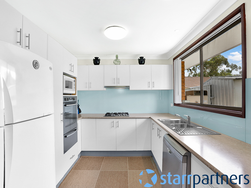 18 Larapinta Cres, St Helens Park - Thumbnail 3