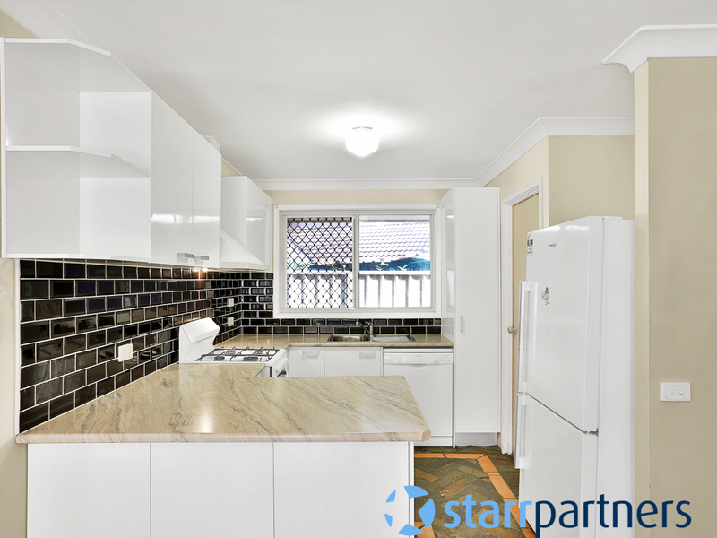 56 Carbasse Cres, St Helens Park - Thumbnail 3
