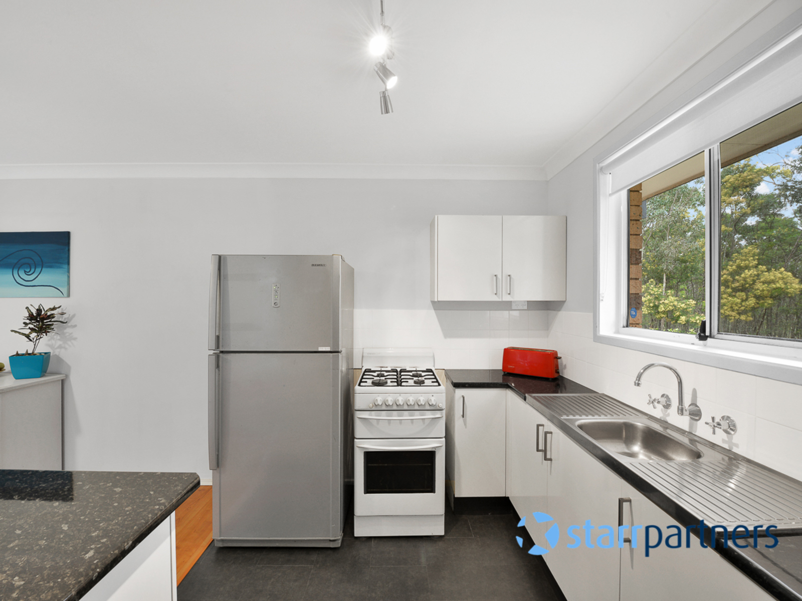 8 Tungoo Place, St Helens Park - Thumbnail 4