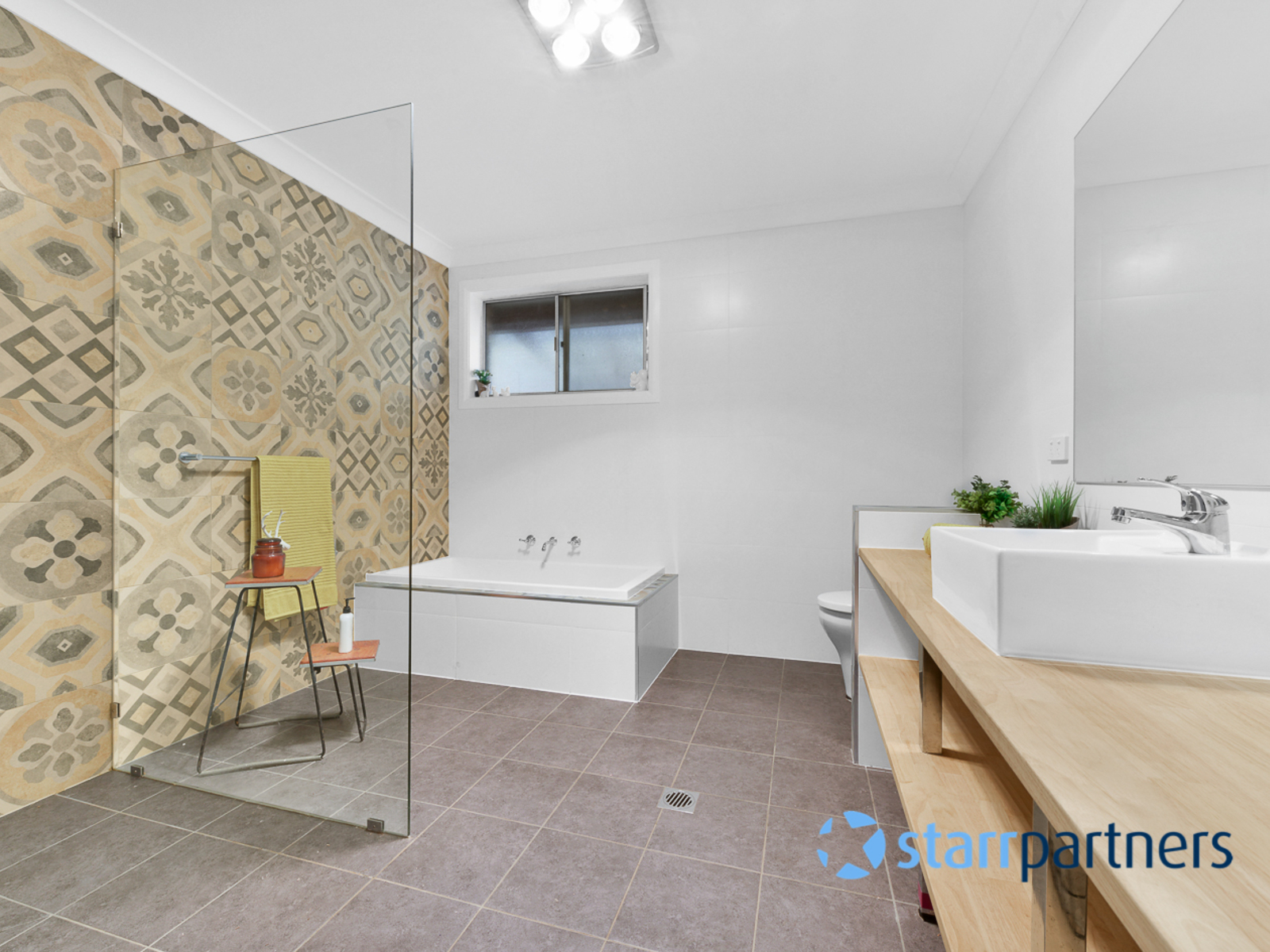 27 Kembla Cres, Ruse - Thumbnail 3