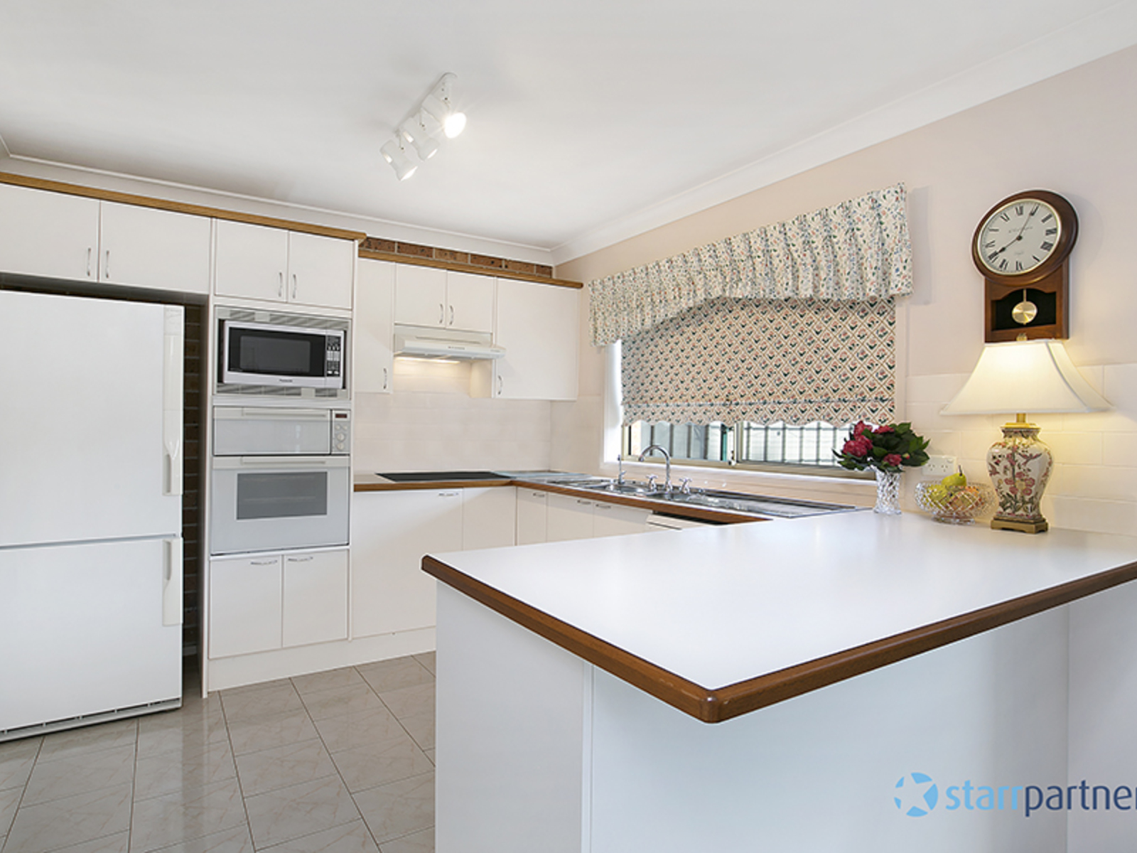 32b Debenham Avenue, Leumeah - Thumbnail 2