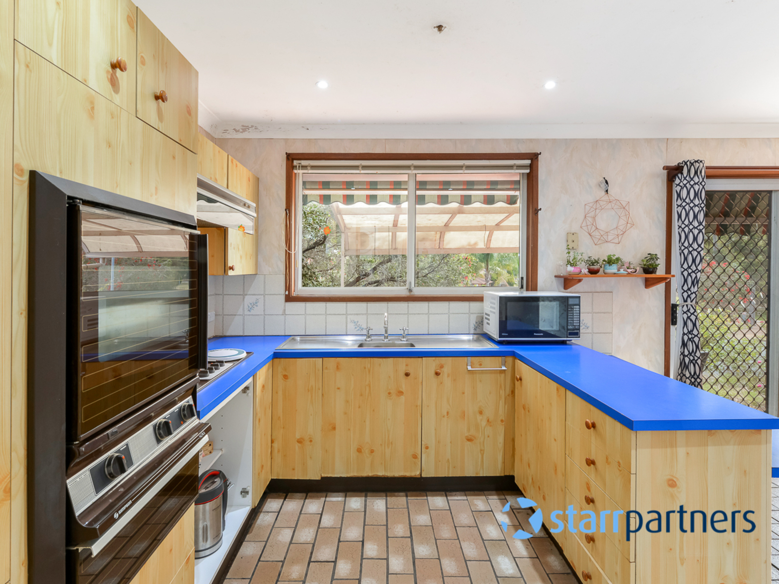 82  Cleopatra Dr, Rosemeadow - Thumbnail 5