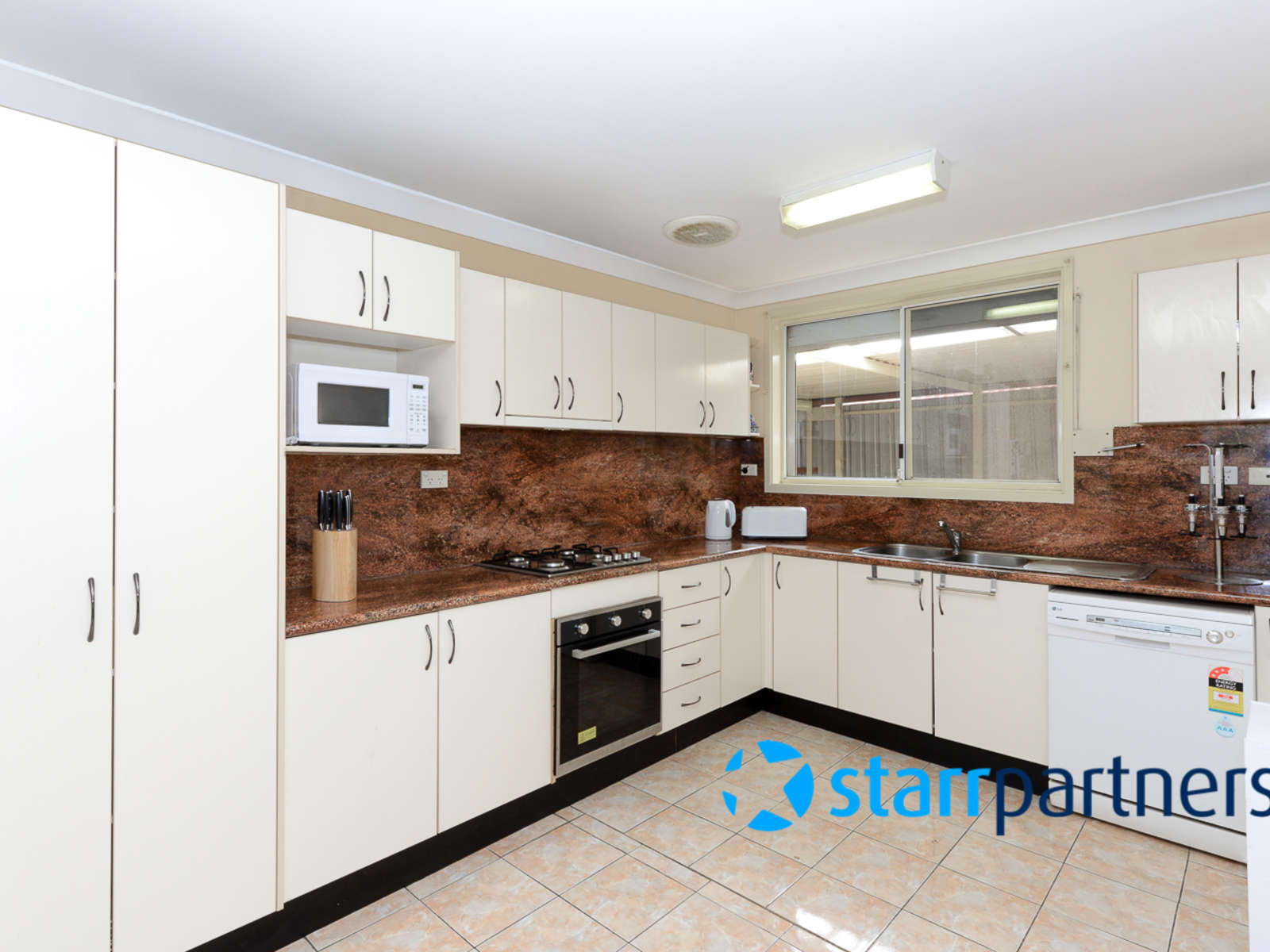 5 Jessica Pl, Rosemeadow - Thumbnail 3