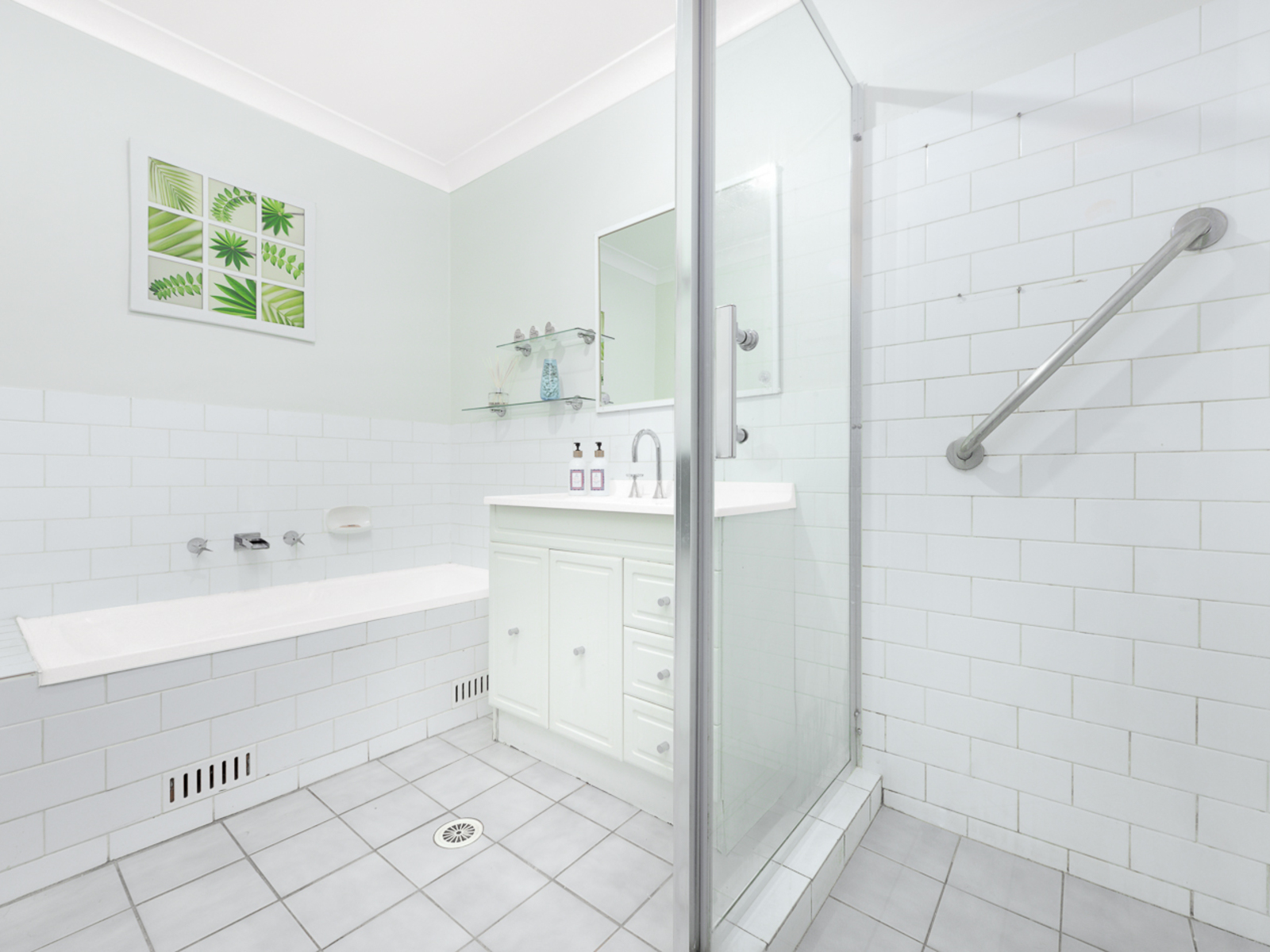62B Hurricane Drive, Raby - Thumbnail 4
